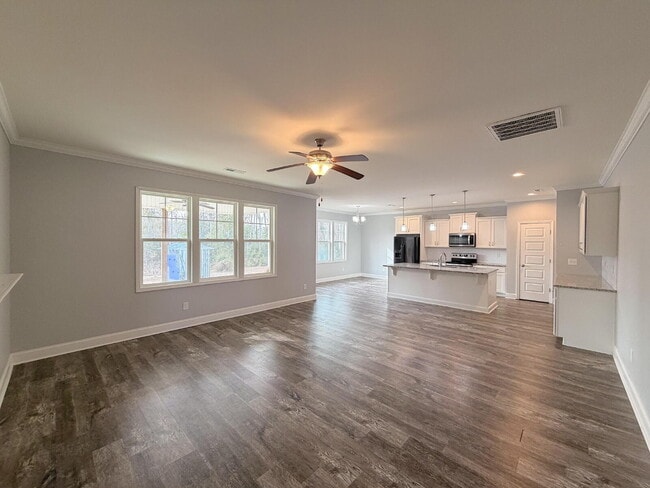 Photo - Spacious 3 Bedroom Home on 1 Acre Lot!