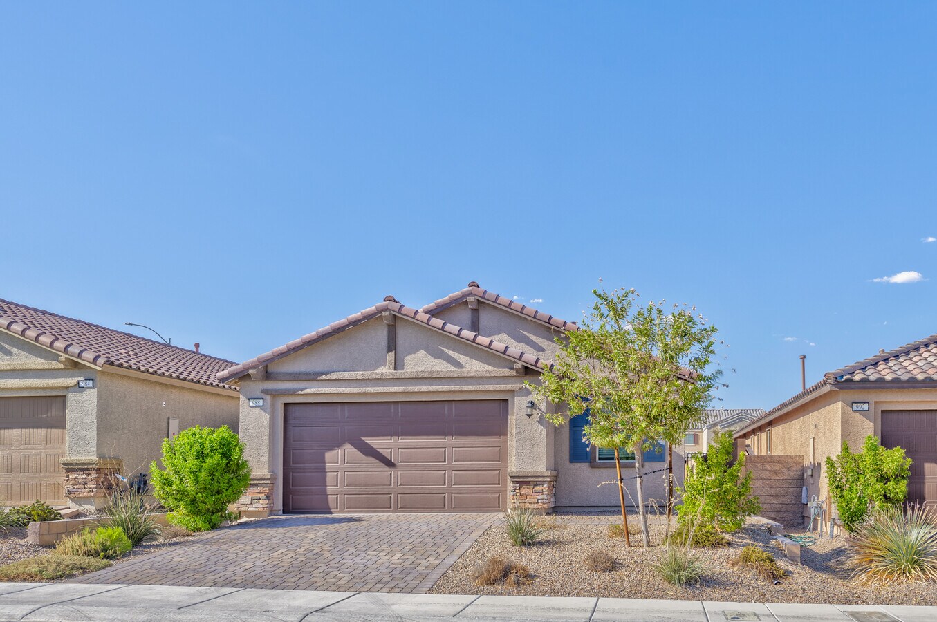 Photo - 988 Edel Hest Ave