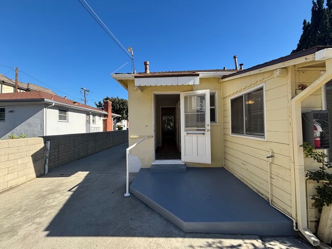 Photo - 2nd St., 829-831 Unidad 829