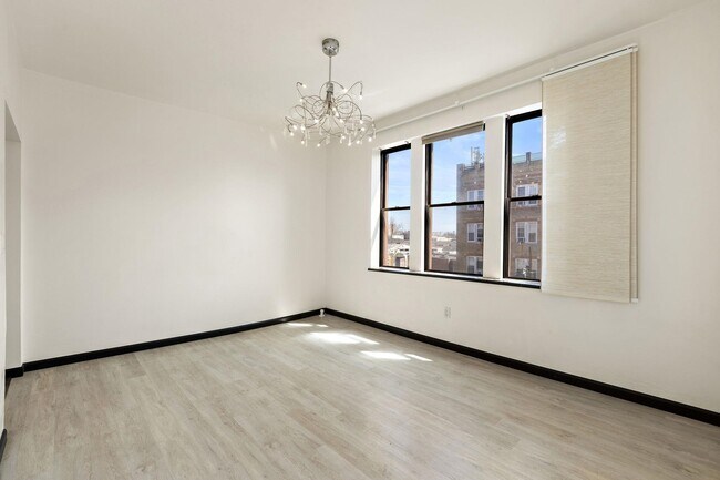 Photo - 6601 Broadway Unit D7