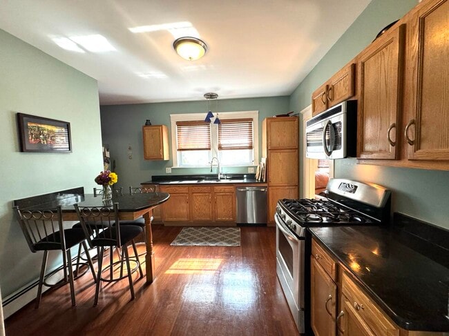 Photo - 5 8th Ave Unit 5 8th Avenue Danbury CT