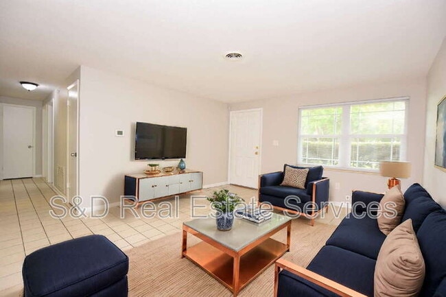 Photo - 1424 Phyllis St