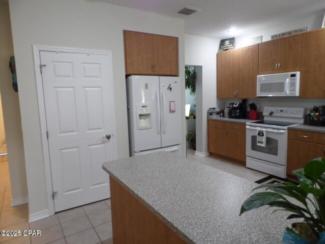 Photo - 103 Kensington Cir