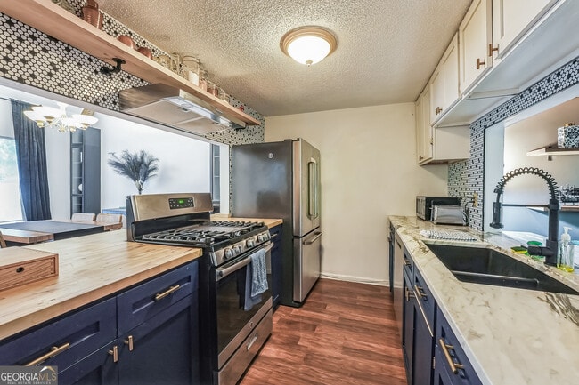 Photo - 502 Ivy Green Ln SE