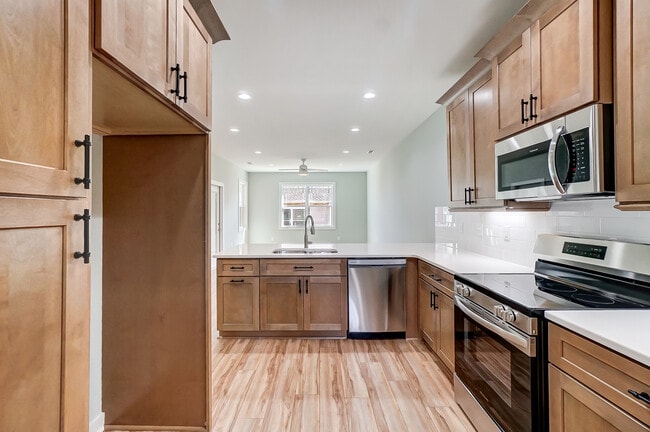 Photo - 1523 28th St Pl SE