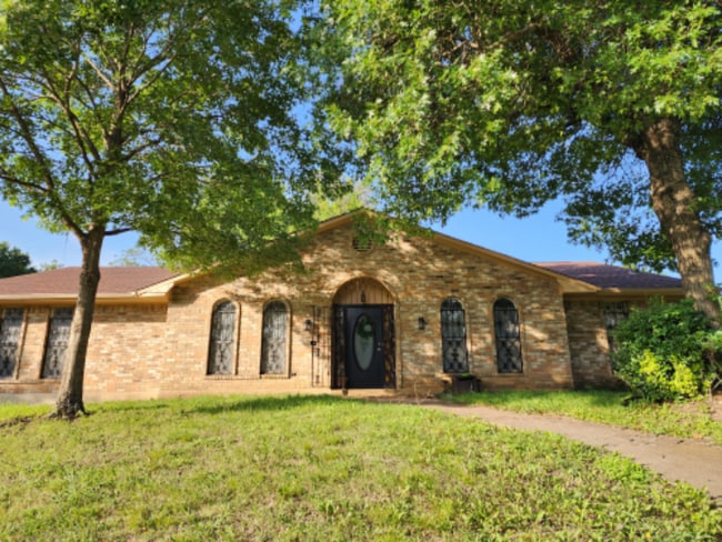 Photo - 3834 Kiest Valley Pkwy