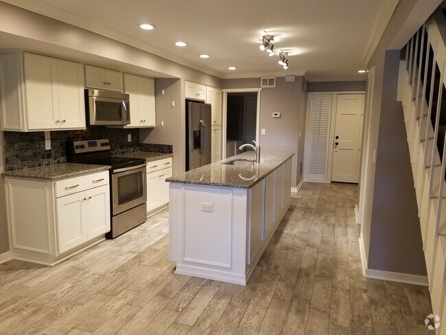 Remodeled kitchen - 3059 Sea Marsh Rd Rental