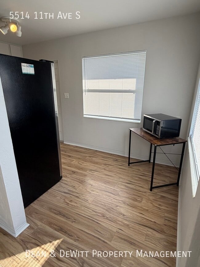 Photo - 5514 11th Ave S