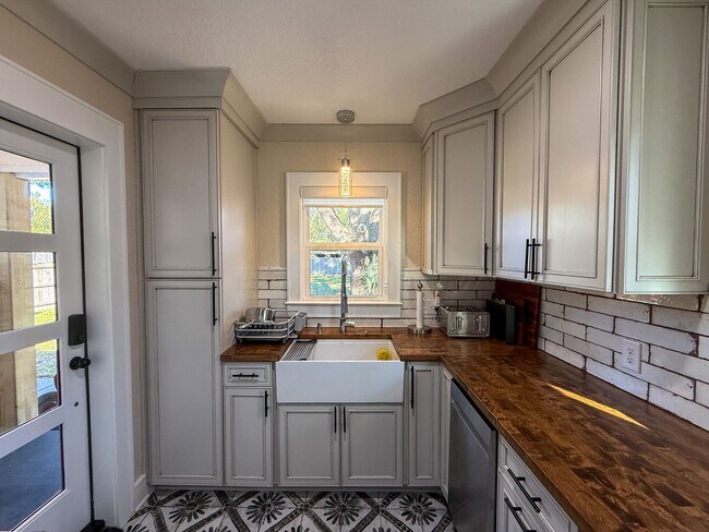 Photo - Beautifully Updated Cottage Near Downtown Pensacola with Massive Backyard + LAWN CARE INCLUDED!