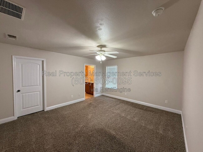 Photo - 7064 96th St