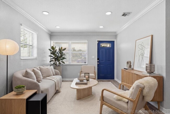 Photo - 128 NW 10th Ave
