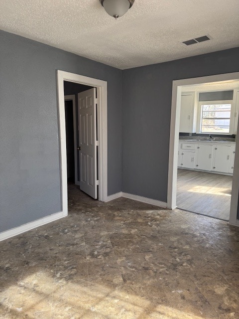 Photo - 2001 N Grand Ave