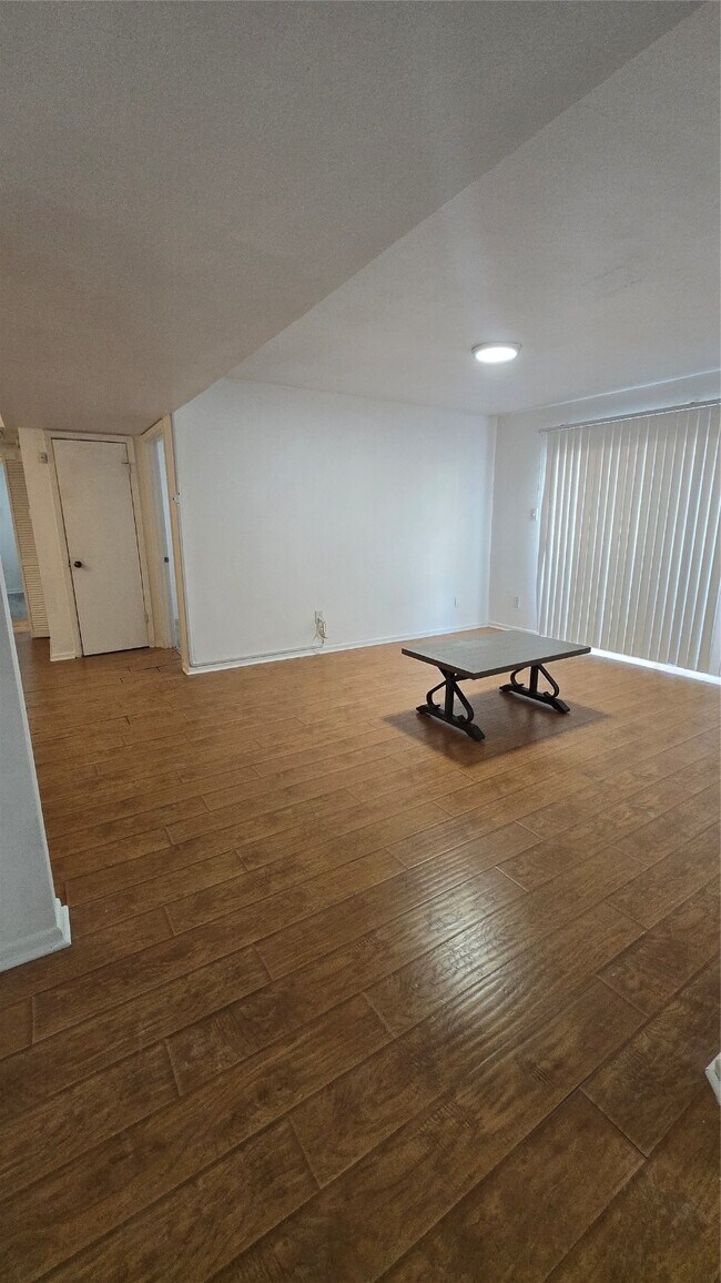 Photo - 8427 Hearth Dr Unidad 4