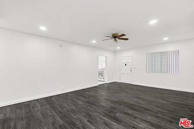 Photo - 1170 N Bronson Ave