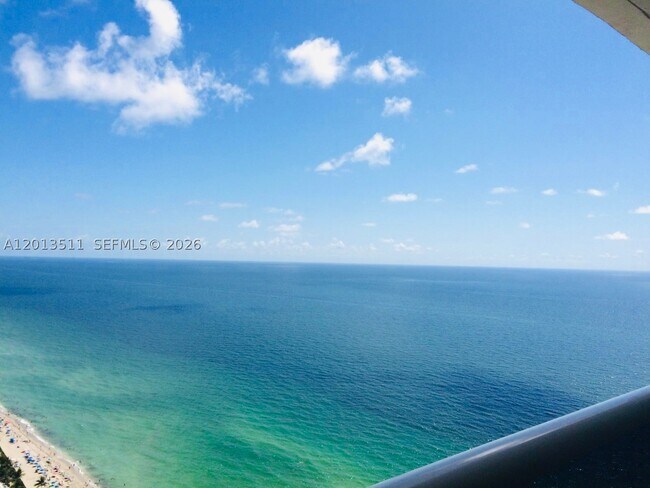 Building Photo - 1830 S Ocean Dr Unit 4412
