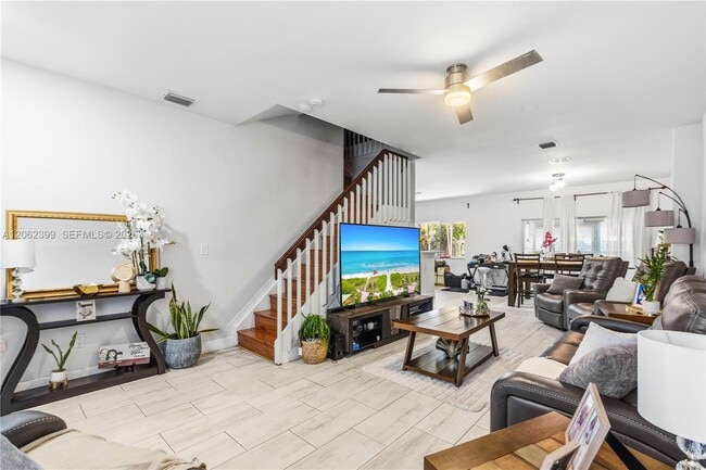 Photo - 1844 SW 102nd Way