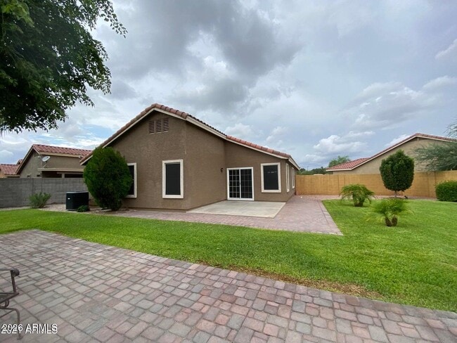 Photo - 1117 E Arabian Dr