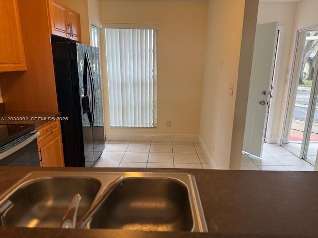 Photo - 2856 Cambridge Ln