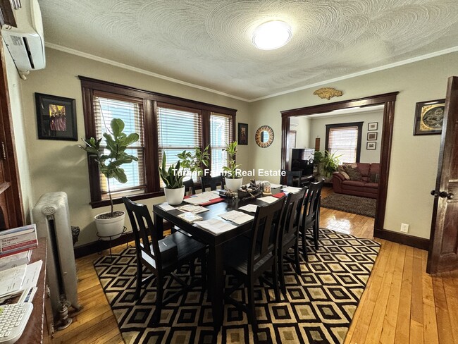 Photo - 77 Fairfax St