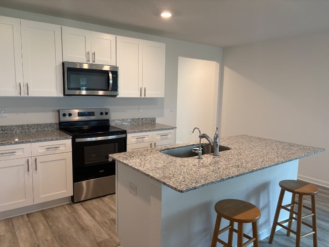 Photo - 130 Speckled Trout Ln N