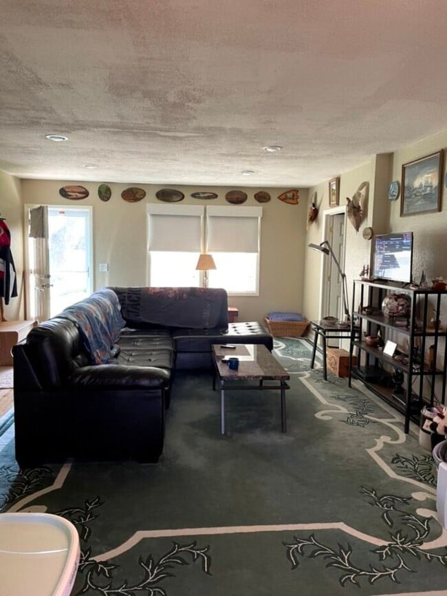 Photo - 3 bdrm/1 bath Country Ranch available April 1st!