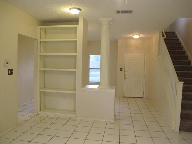 Photo - 2011 Jasper Ln