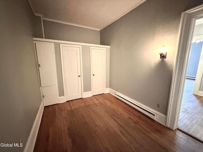 Photo - 10 W Main St