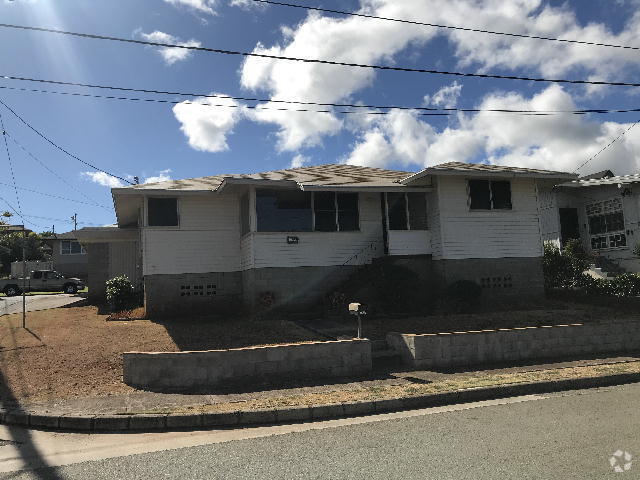 Building Photo - To register for the showing time below, no... Rental