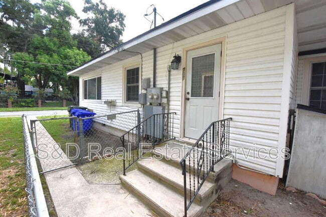 Building Photo - 707 E Lime St Rental