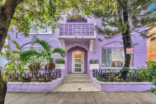 Building Photo - 1554 SW 5th St Unit 3a