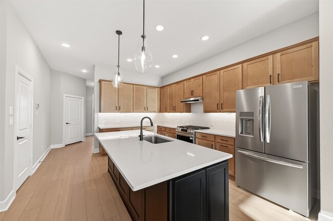 Building Photo - 11219 Peacock Flower St