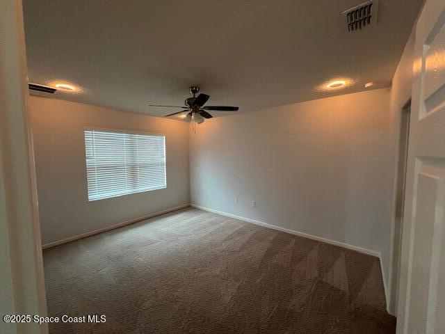 Photo - 740 Acadia Ct SE