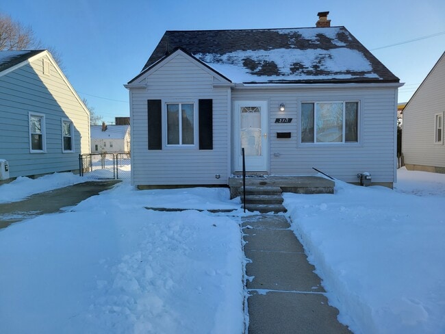 Building Photo - 3711 Hunter Ave