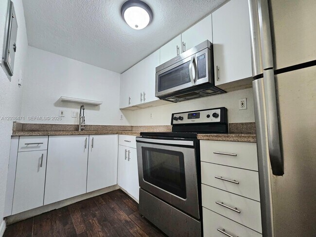 Photo - 300 NW 84th Terrace Unit 300