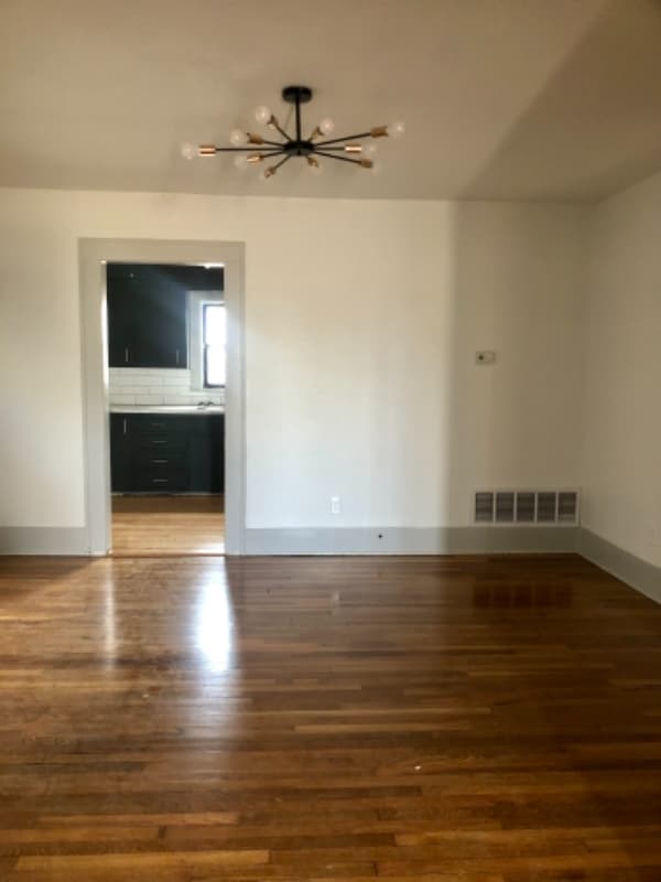 Photo - 2419 20th St