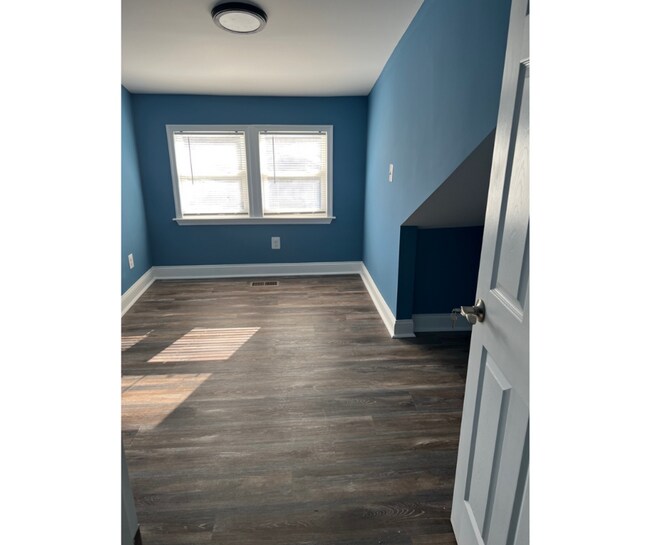 Photo - 3010 Virginia Ave Unit 2B AVAILABLE W/BATH $900