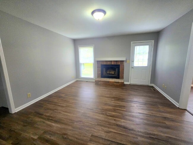 204 Centennial Dr