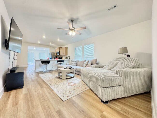 Photo - BRAND NEW 4 bedroom 2 bath home in Prairie Grove