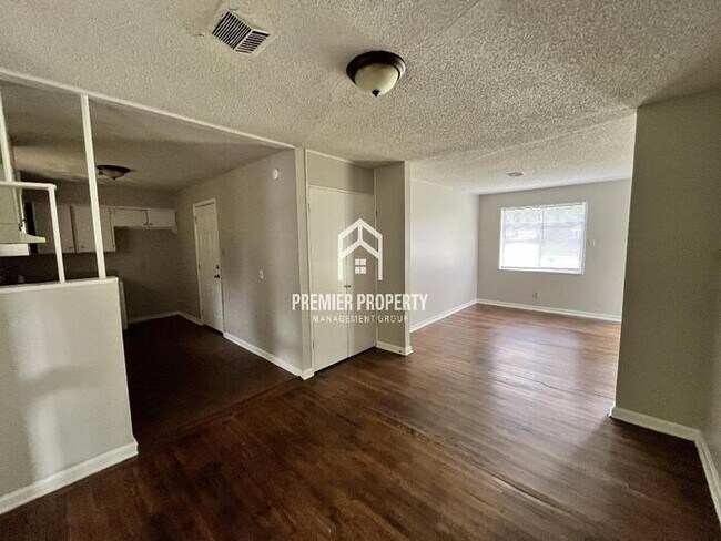 Photo - 4777 Helene Rd