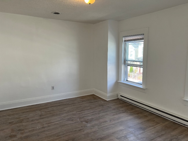 Photo - 38 London St