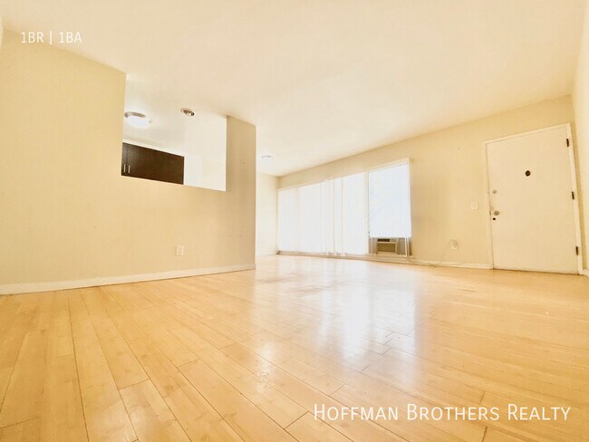 Photo - 1326 Flores St Unit 19