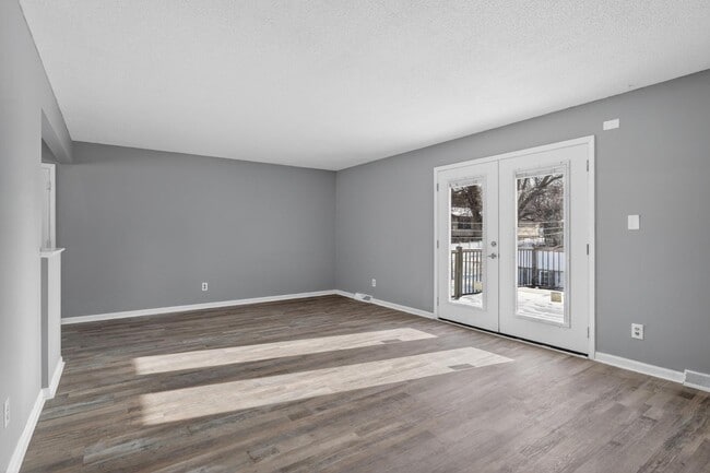 Photo - 8941 48th Ave N