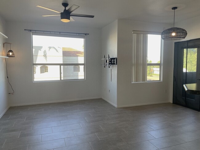 Photo - 5303 N 7th St Unit 327