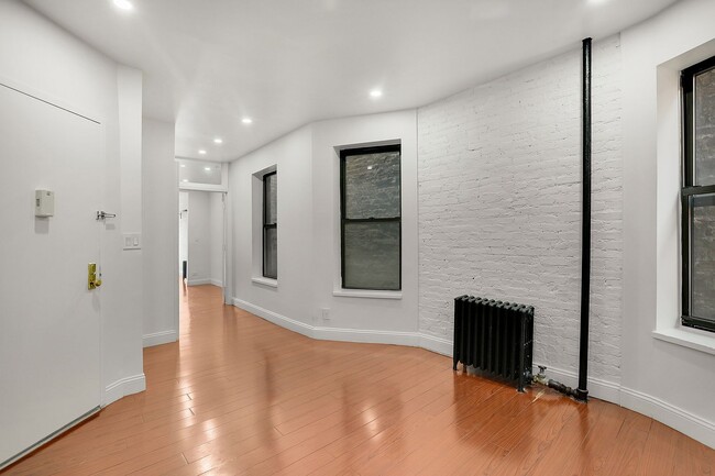 Photo - 2220 Frederick Douglass Blvd