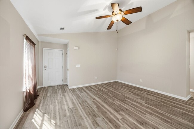 Photo - Comfortable 3BR Ranch with 2-Car Garage in Northwoods Pointe