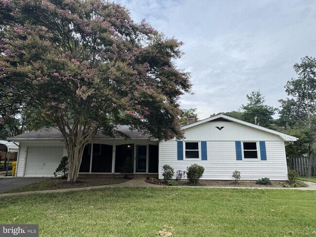 Building Photo - 308 Benfield Rd Rental