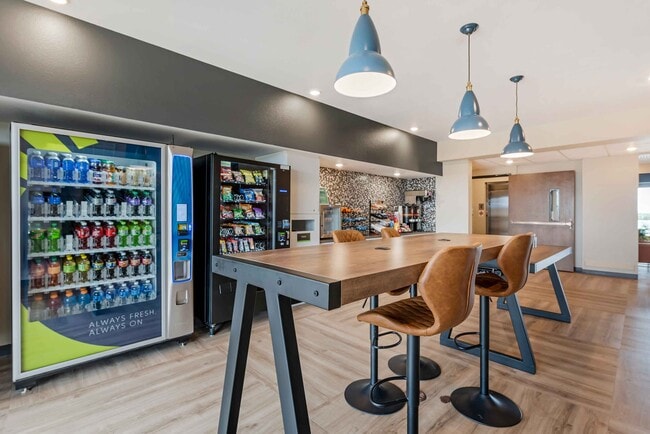 Photo - Furnished Studio-Temple