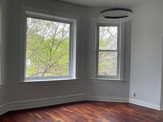 Photo - 2258 N Monticello Ave Unit 2