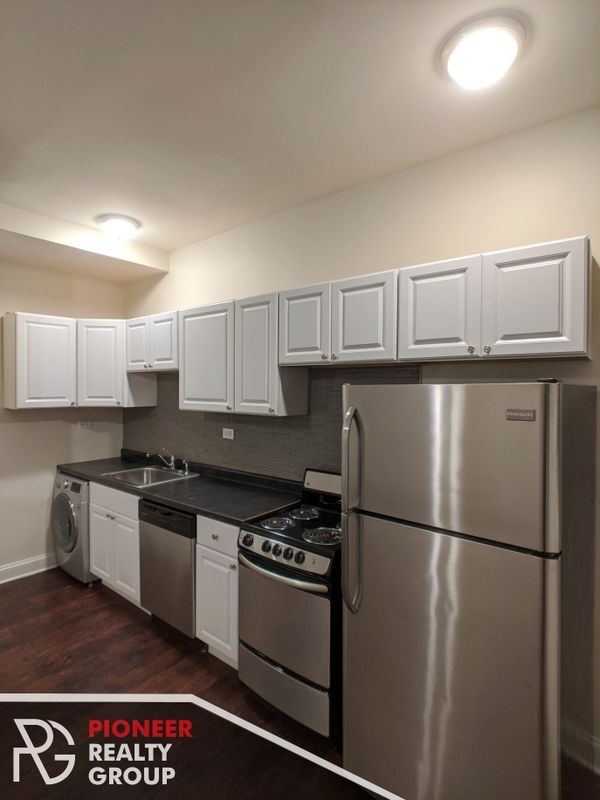 Photo - 3345 N Marshfield Ave Unit 309