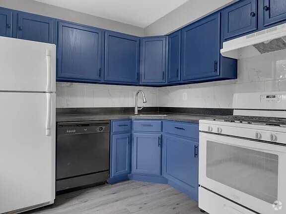 Building Photo - Columbia Rental